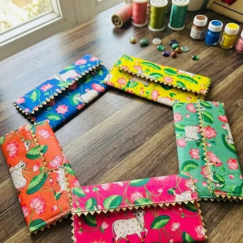 GIFT PACKAGING