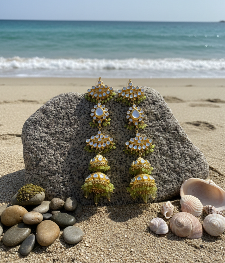 Green jhumar earrings with kaanchain