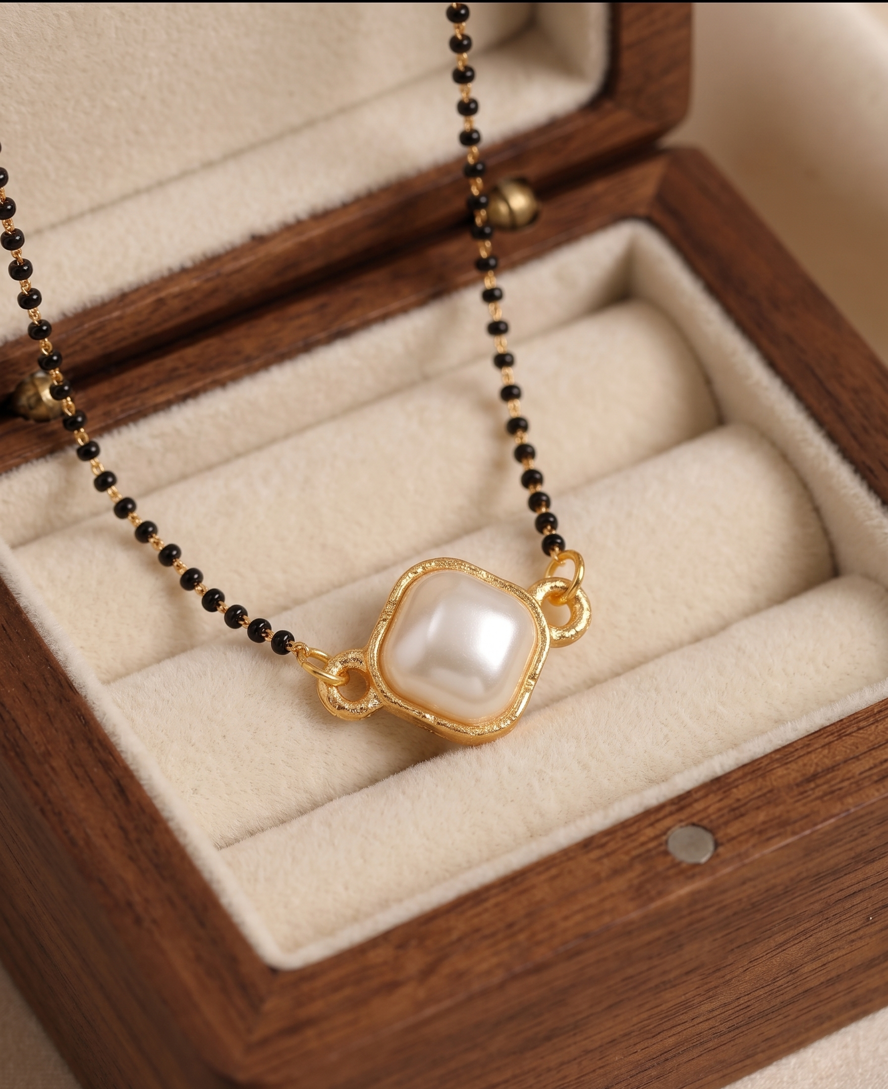 Tara N Tripti Designs - TNT Stylish Pearl Mangalsutra for Women, Multi-Purpose Pendant Necklace with Crystal Beads