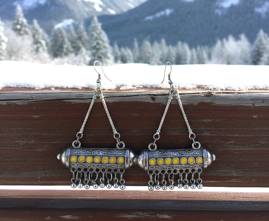 Shama bohemian danglers