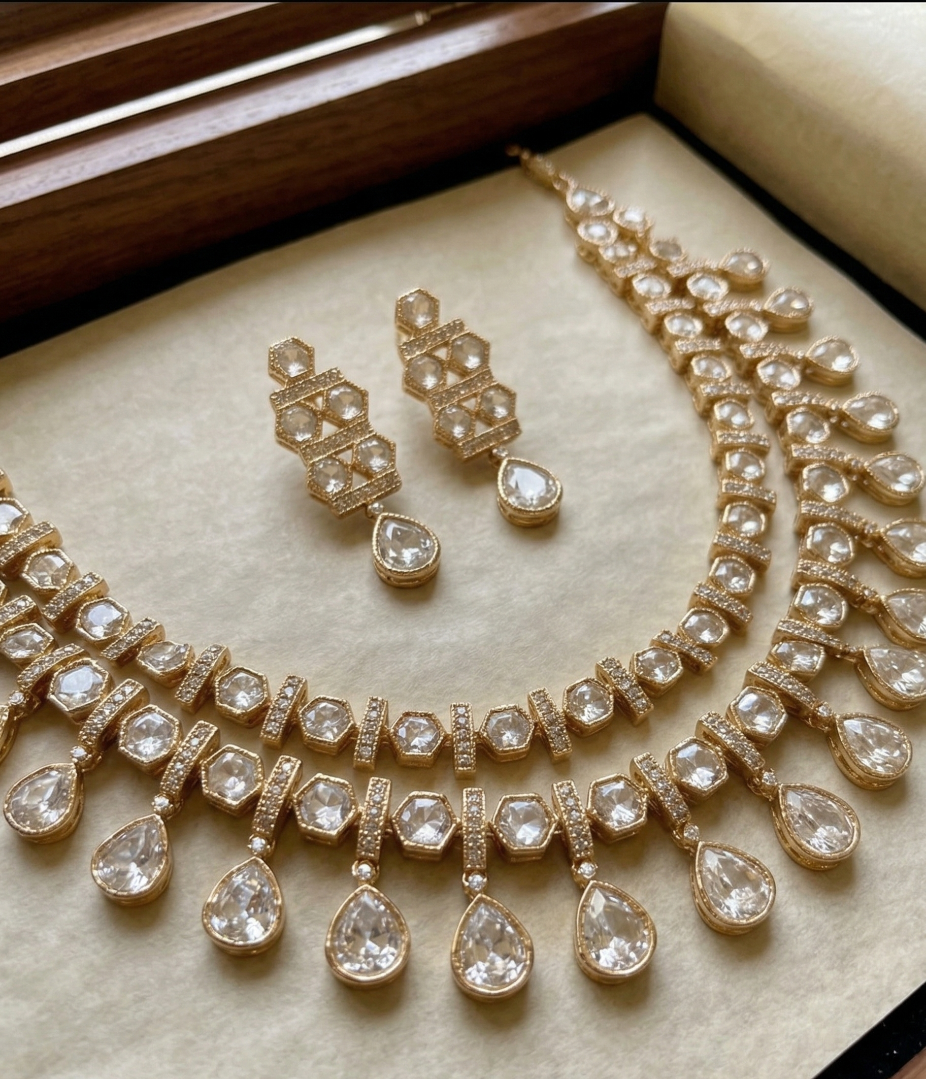 Sylvia polki necklace set