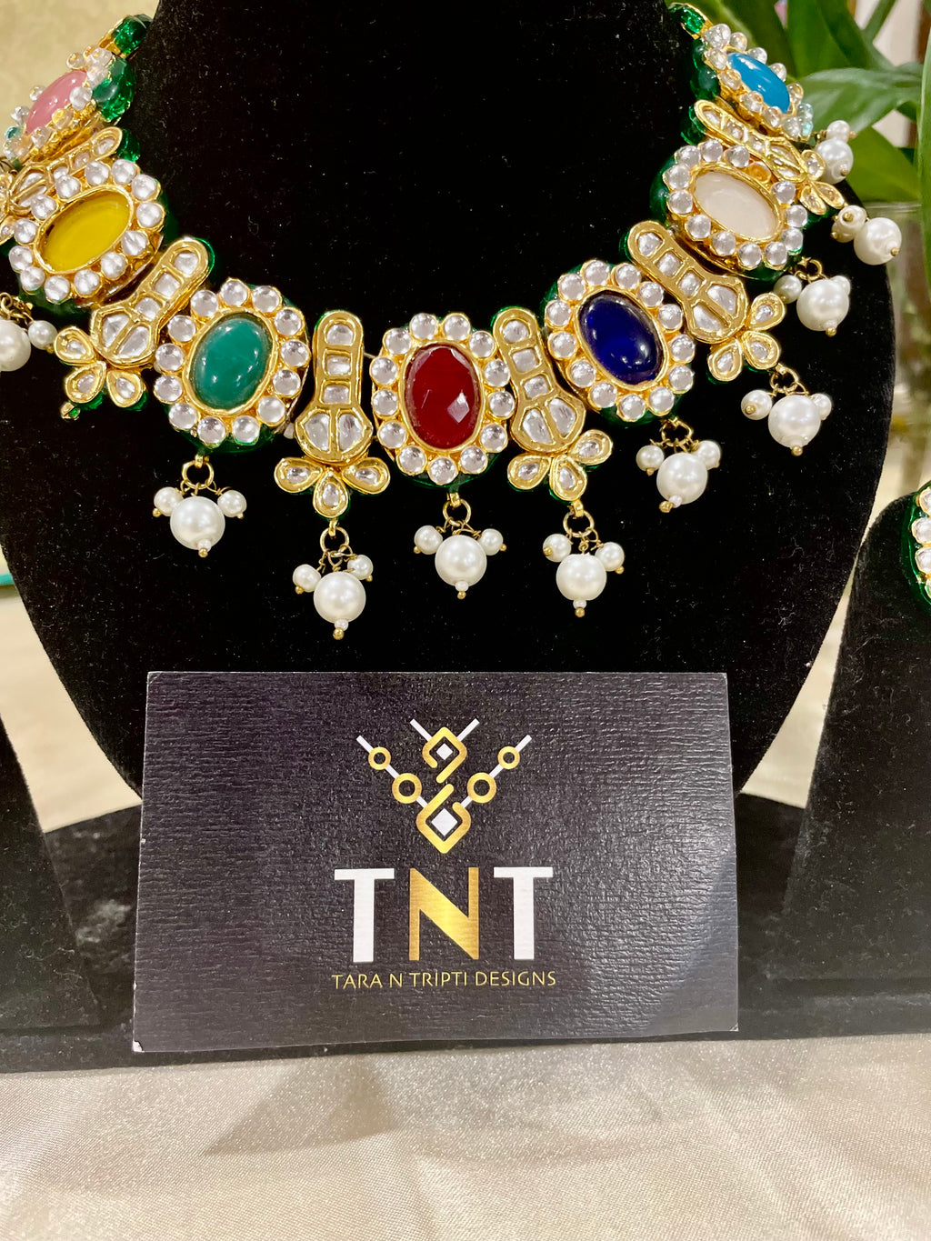 Saloni Navratan necklace set