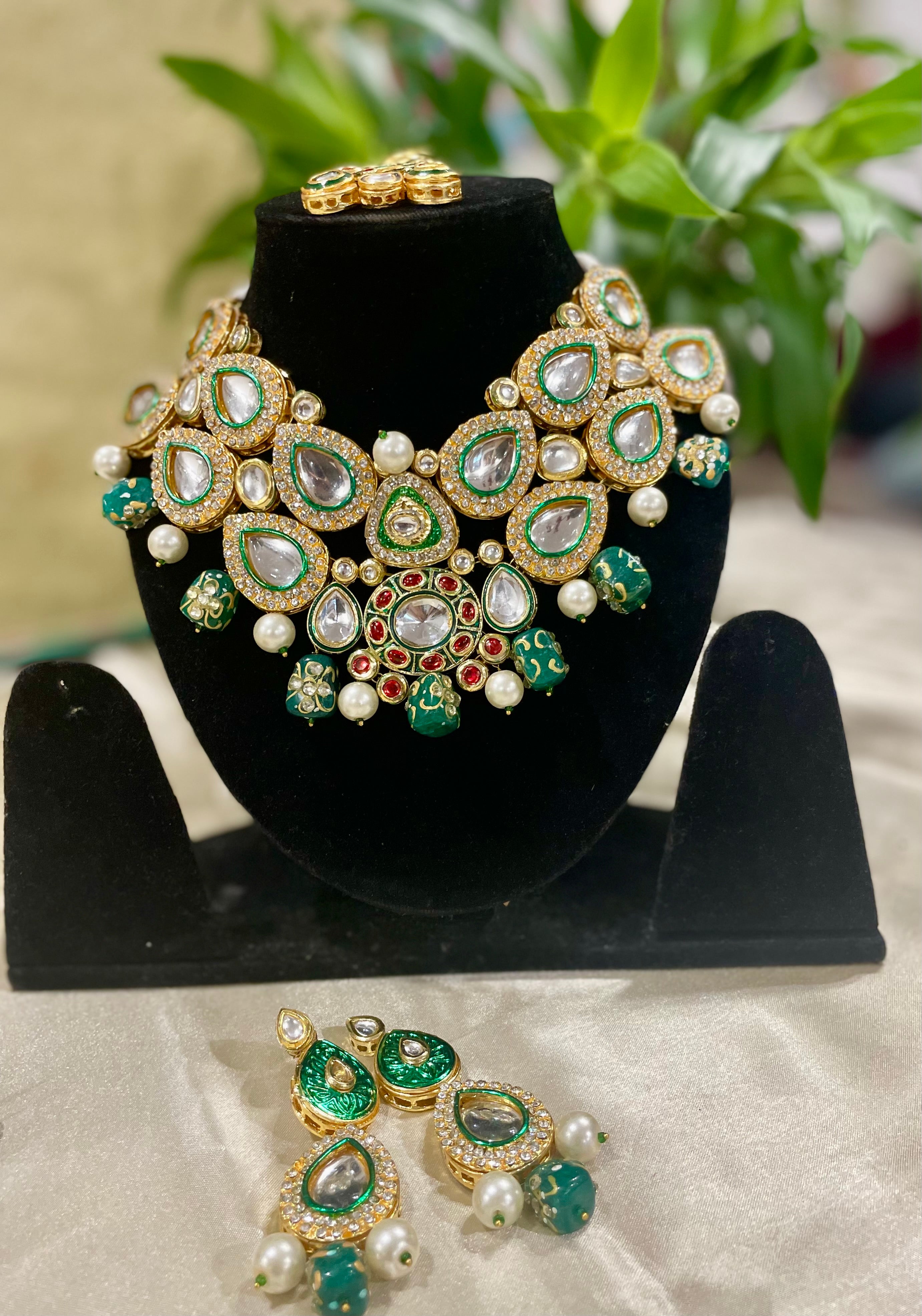 Mohini kundan bridal set