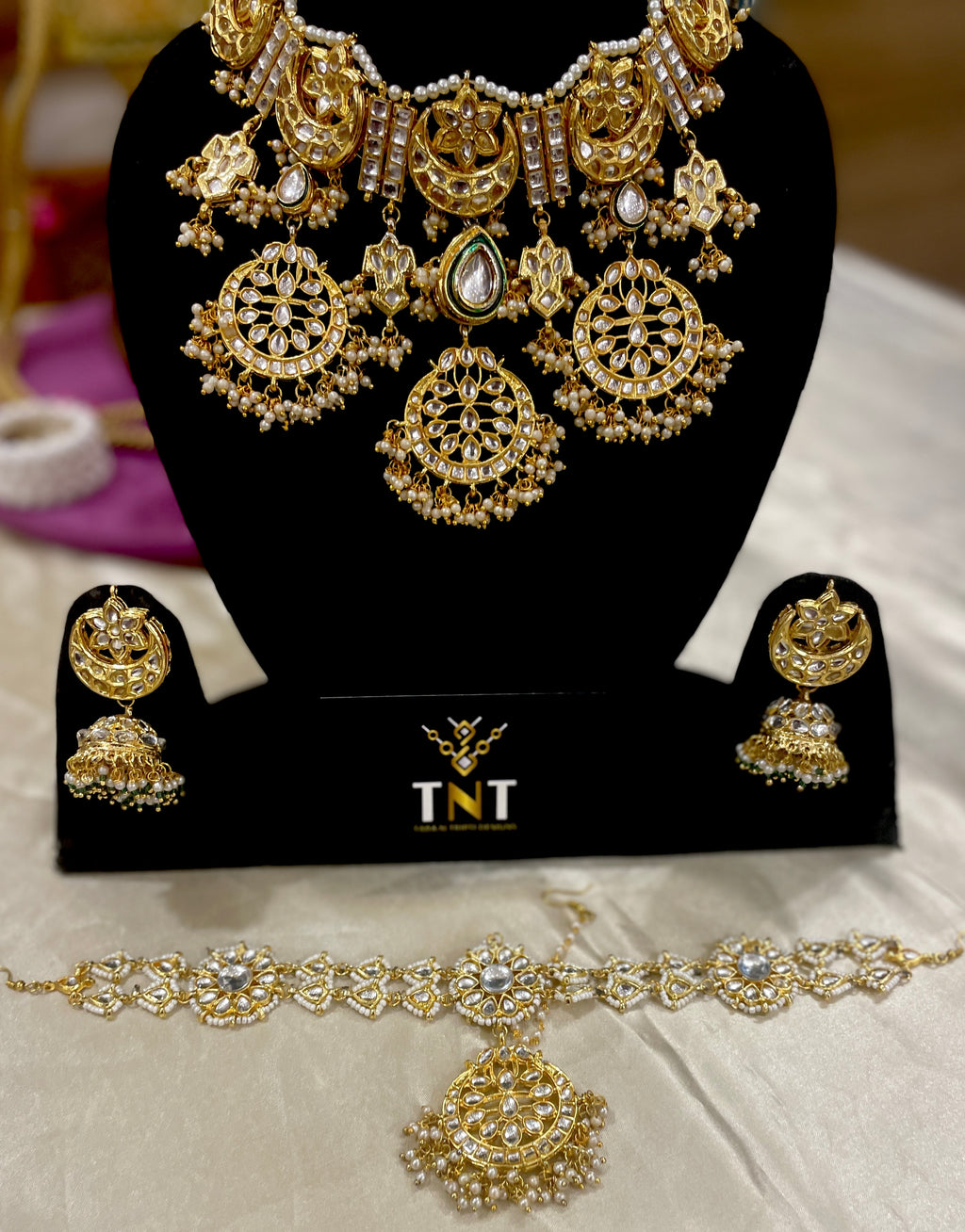 Mohena kundan bridal set