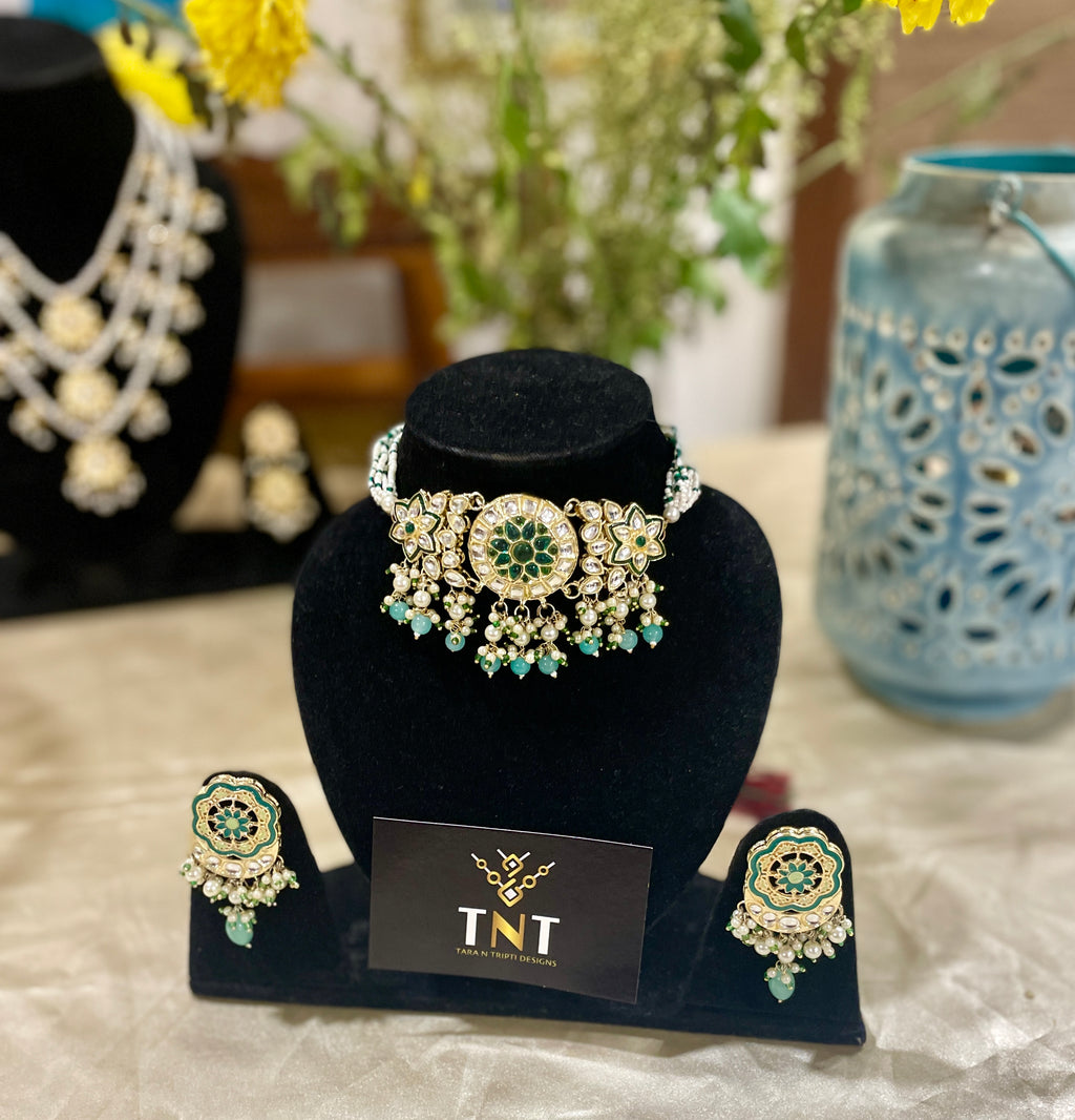 Siya kundan choker set with white and green beads