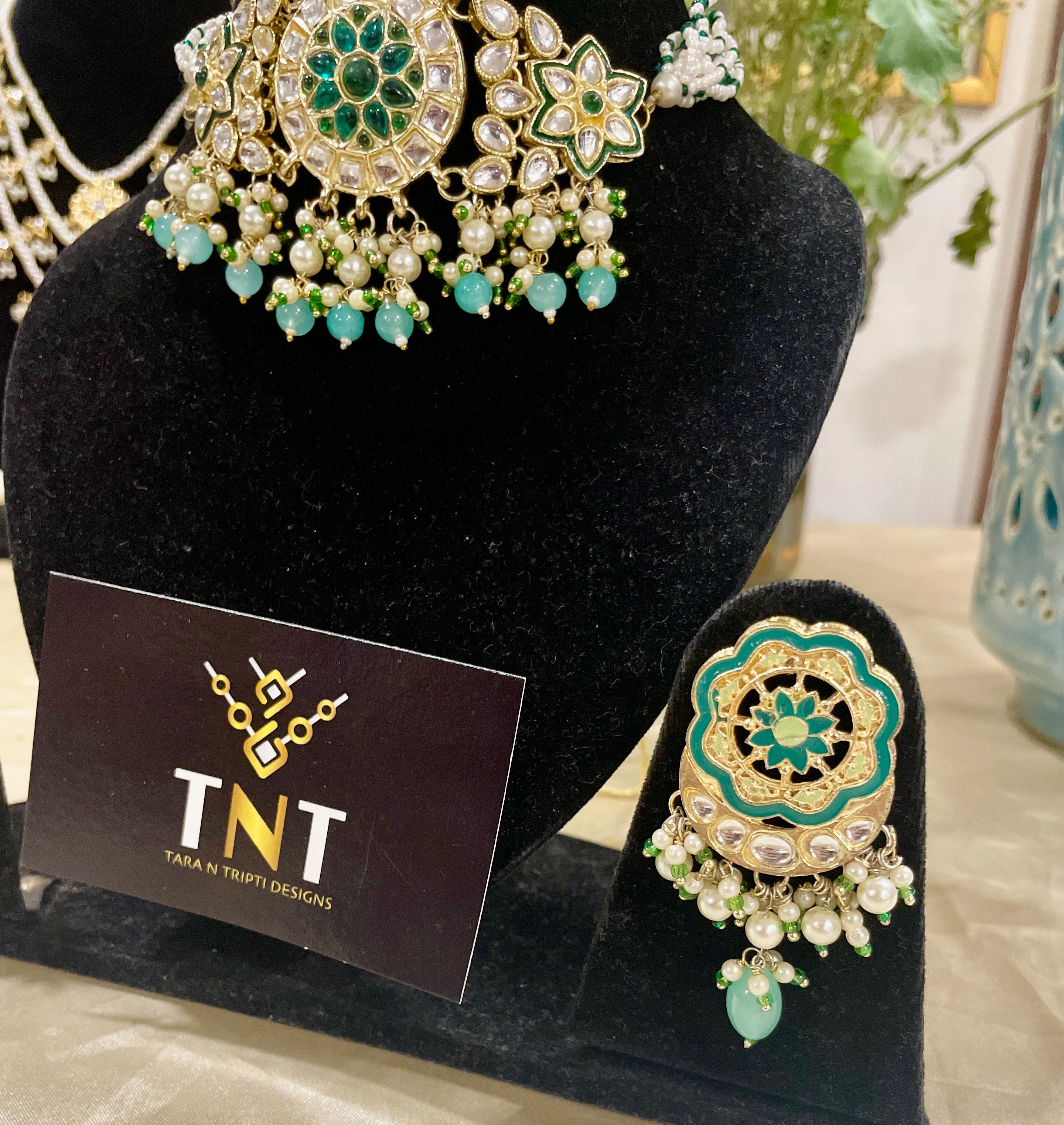 Siya kundan choker set with white and green beads